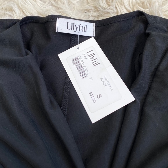 Black draped top - Picture 3 of 4